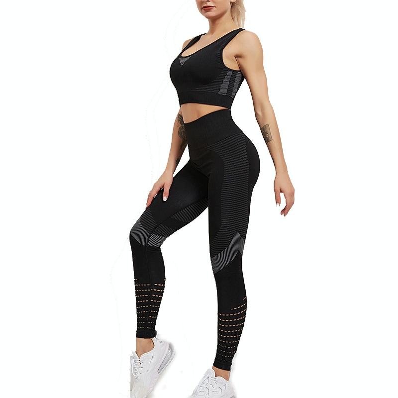 Yoga Fitness Set Women Sports Bra & Leggings Size L - Black - M