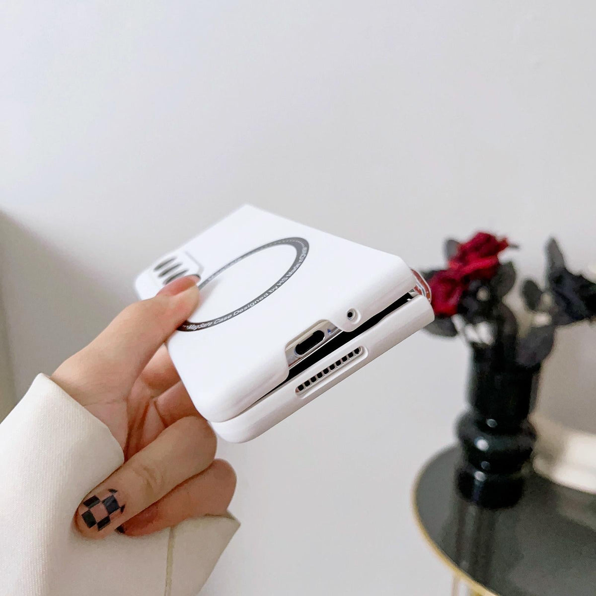 For Samsung Galaxy Z Fold4 5G Magnetic Skin Case - Magsafe - Pink