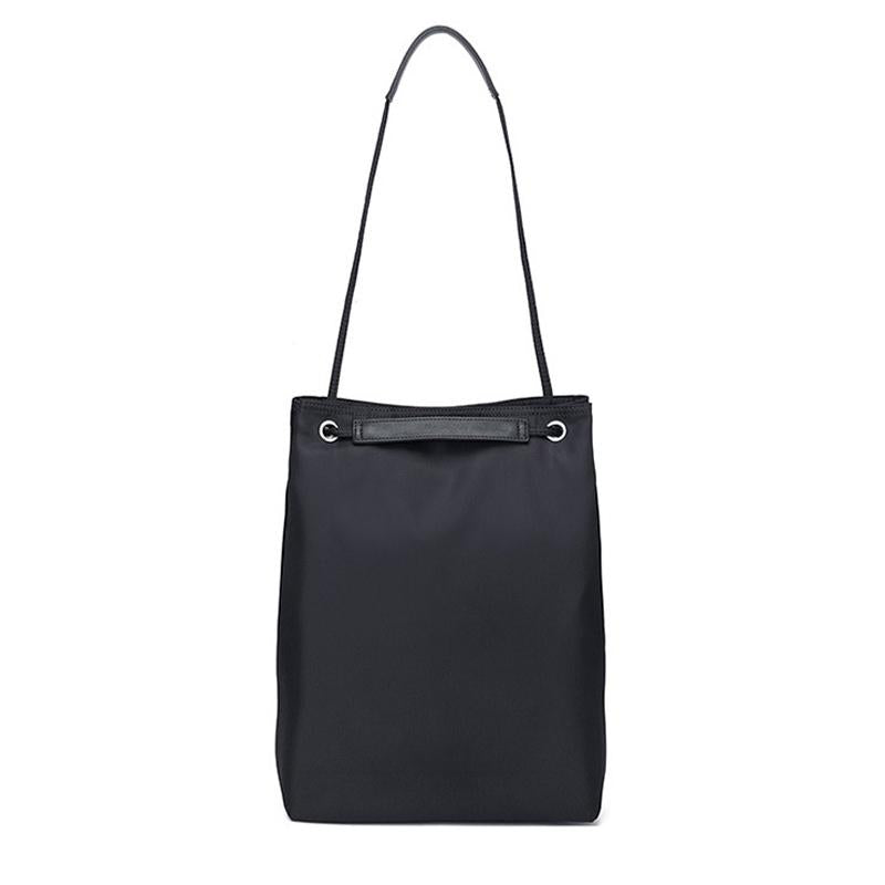 Large Apple Macbook Shoulder / Messenger Bag - Handheld - Black + Black Mouse Pad