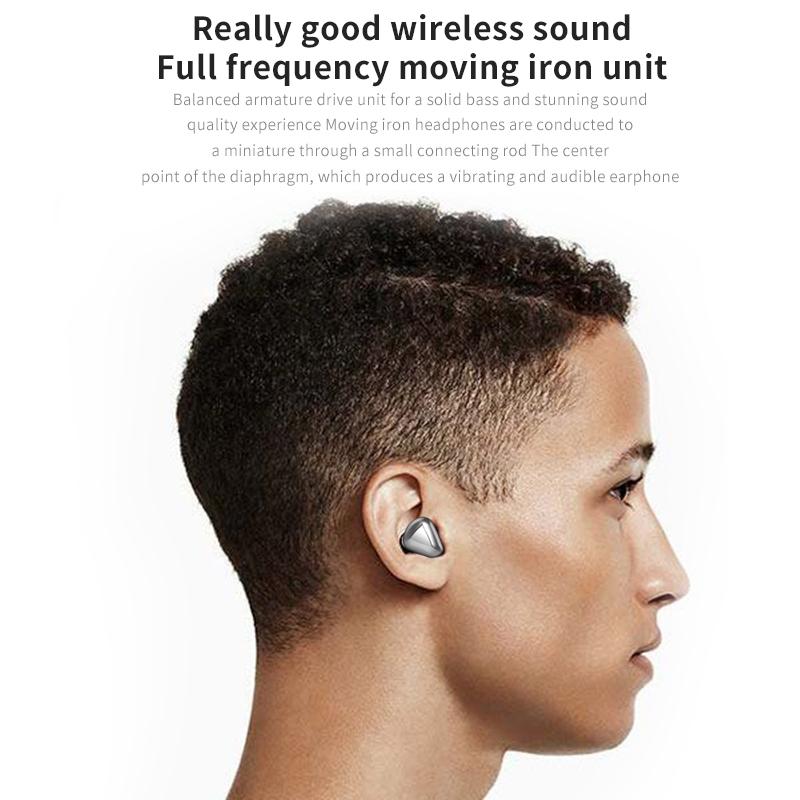 Wireless Noise-cancelling Headphones with Binaural Calls - Red