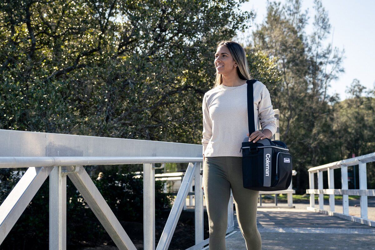 Coleman 30 Can Soft Cooler Insulated Outdoor Camping Picnic Bag in Black