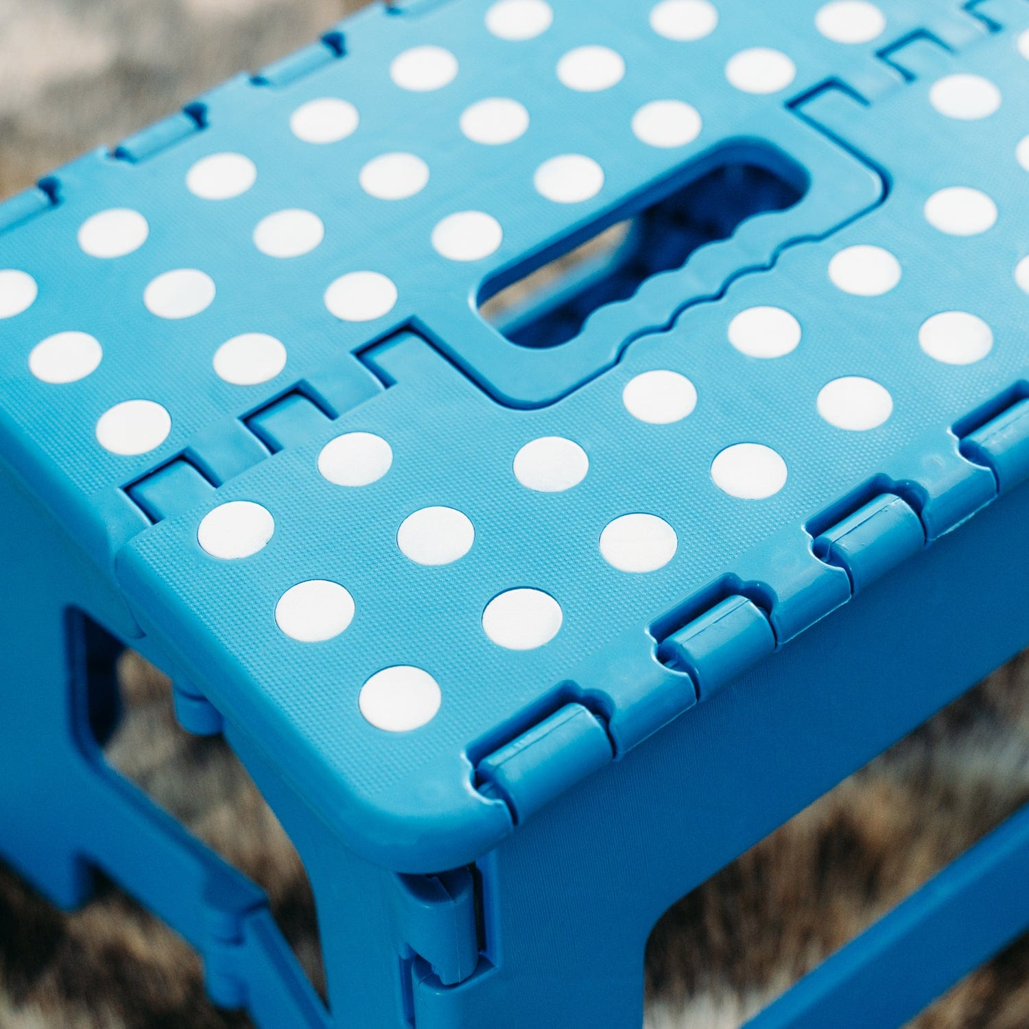 125kg Folding Stool Portable Plastic Foldable Chair Flat Outdoor (29x22cm) - Blue