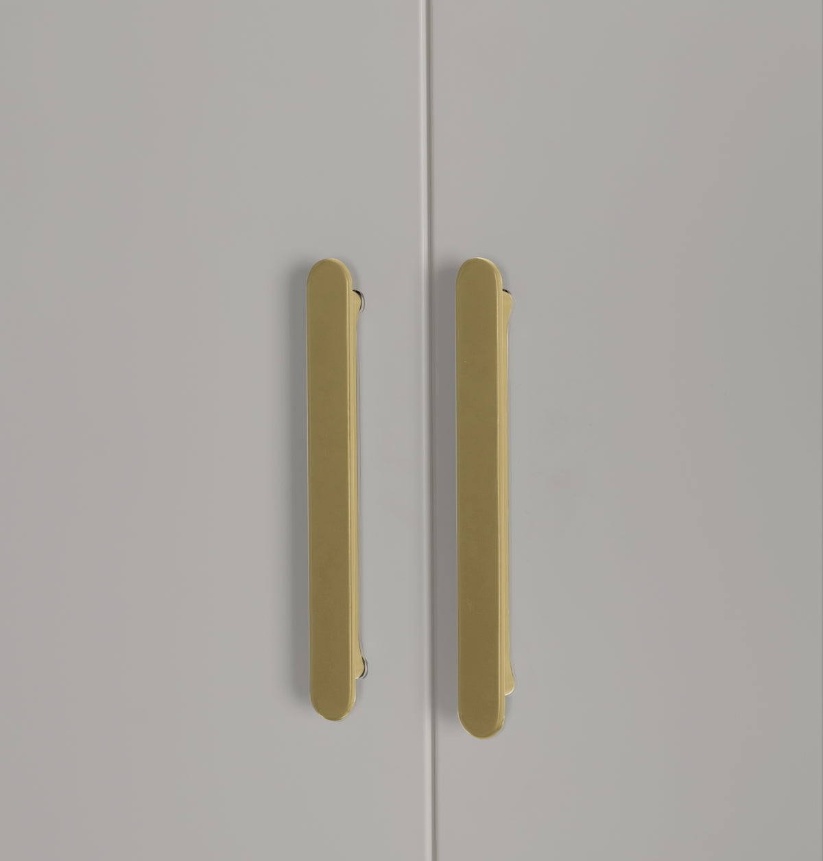 4 Door Wardrobe in White Gloss – Hanging Rail, Shelves & Gold Handles