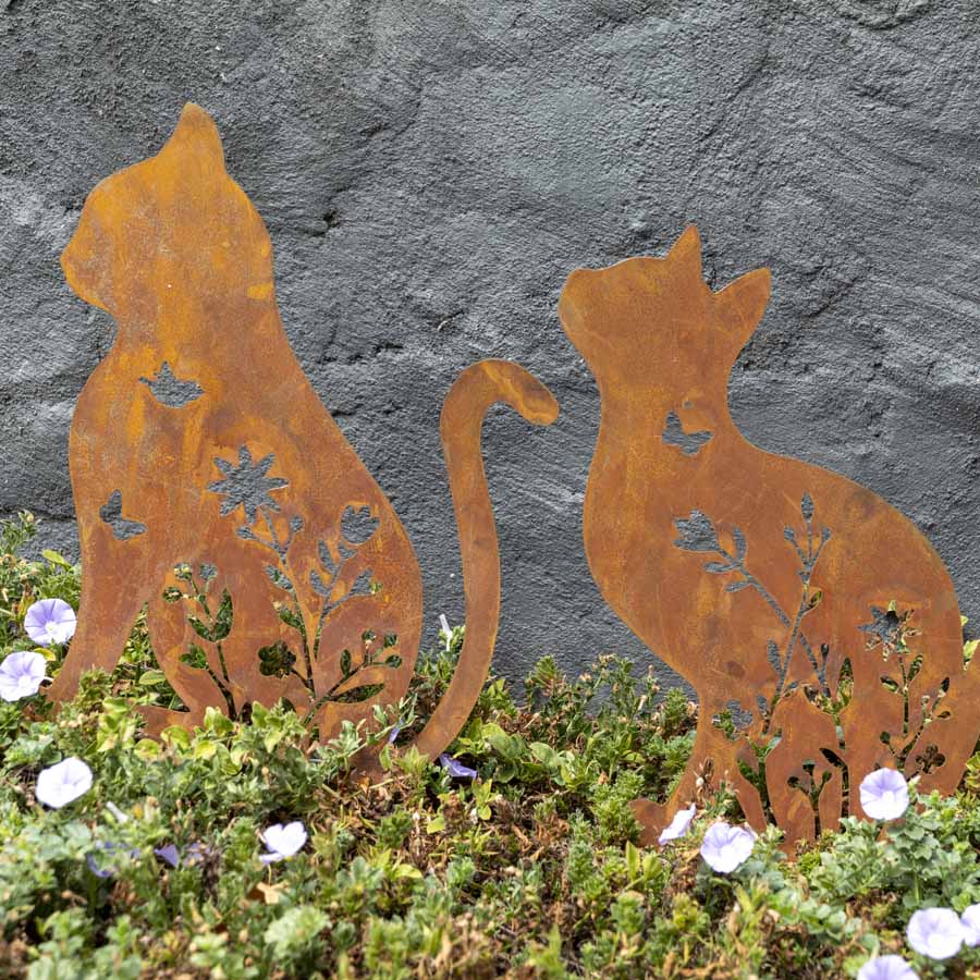 Set 2 Rust Sitting Cat Garden Stakes 37x46cm