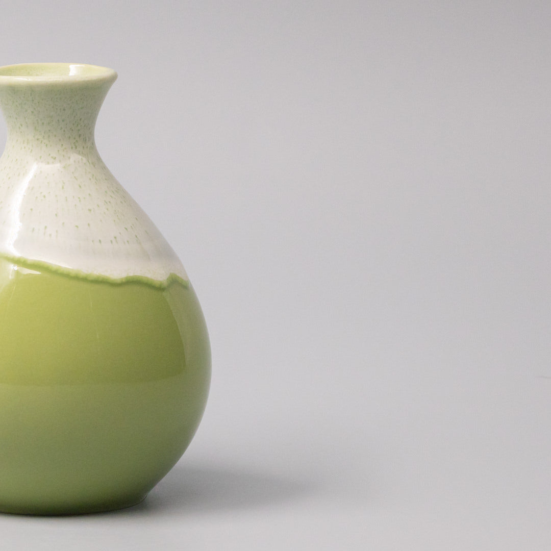 Sake Jug 300ml Pistachio White Drip