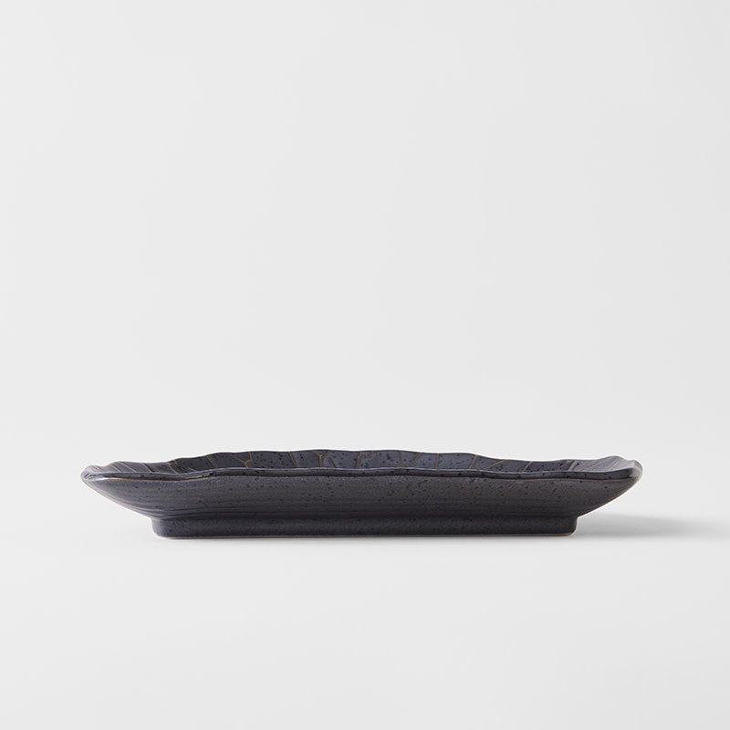 Plate D Shaped 21cm Charcoal Net Design