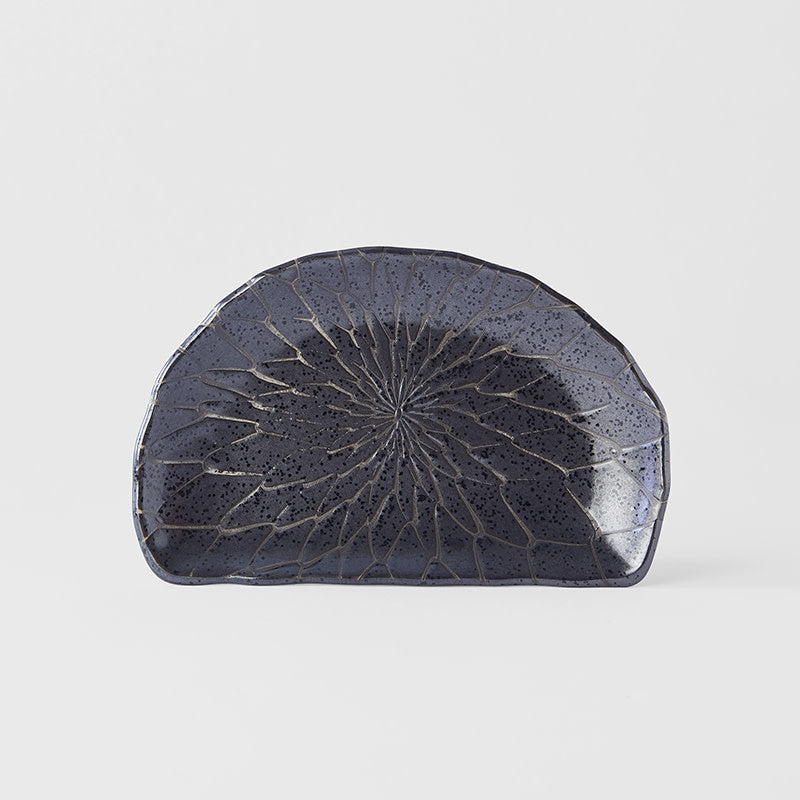Plate D Shaped 21cm Charcoal Net Design