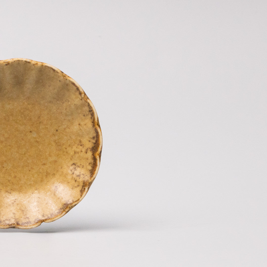 Sauce Dish 8cm Scallop Ochre Fade Glaze