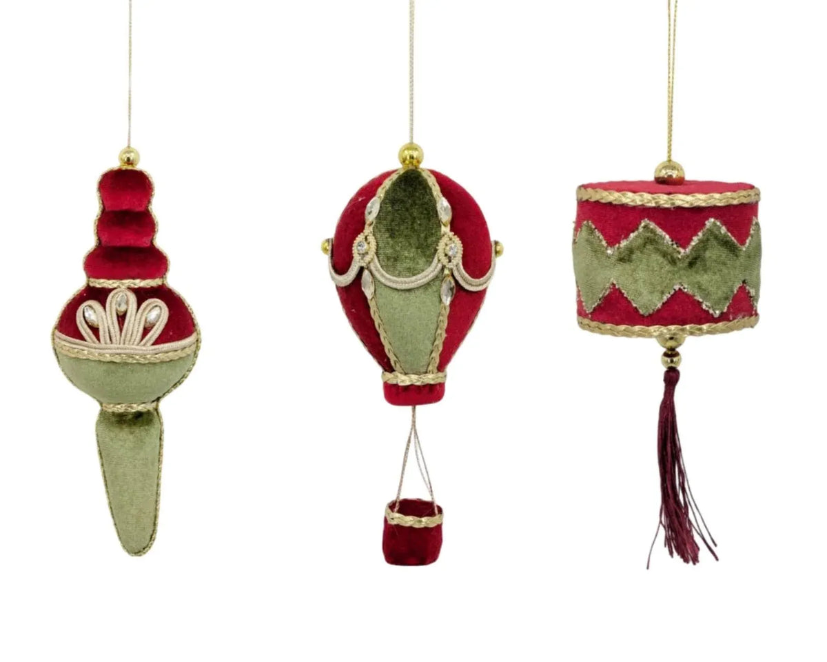 Bulk 24 Xmas Red &amp; Green Velvet Ornament 18/22cm 3 Asst