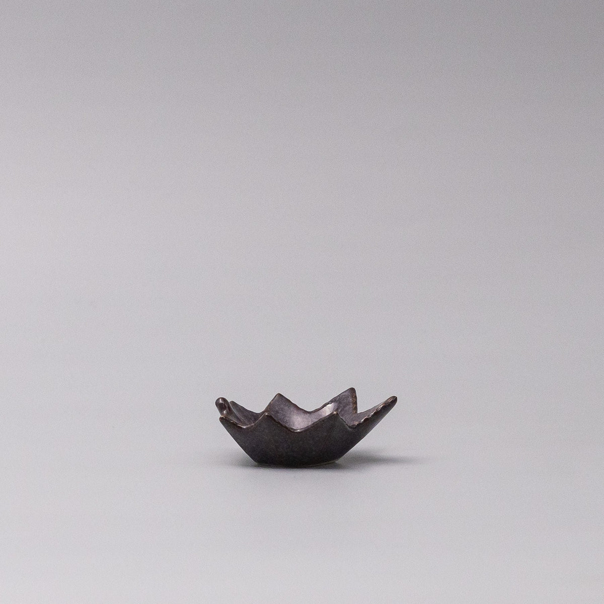 Sauce Dish Maple Leaf 6cm Rasin
