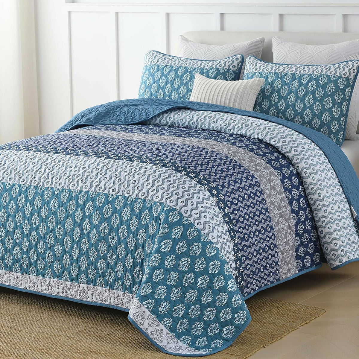 Classic Hydrangea Soft Quilted 3 Pc Bedspread &amp; Pillow Cover Set