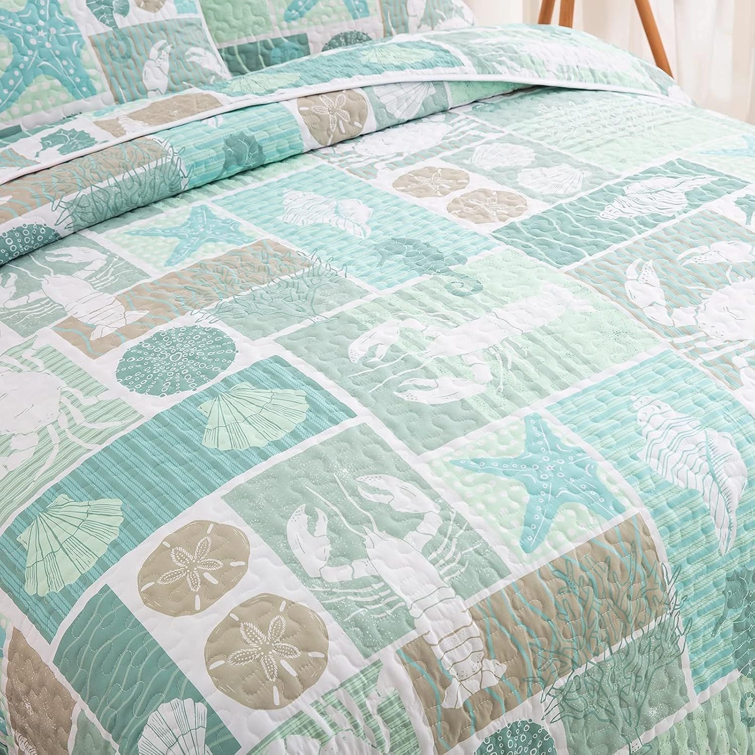 Green Coastal Haven Bedspread Coverlet 3 Piece Set