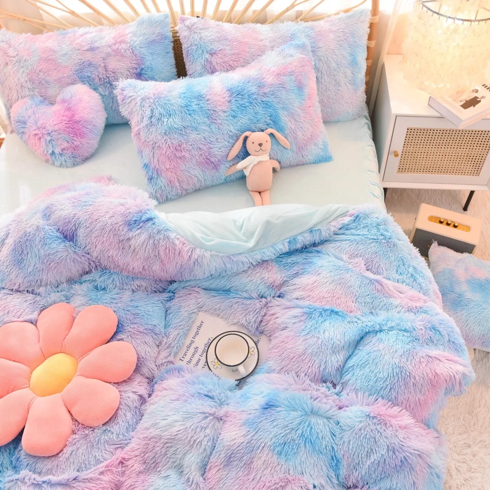 Blue Plush Arabelle Leaf Quilt / Doona / Duvet Cover set