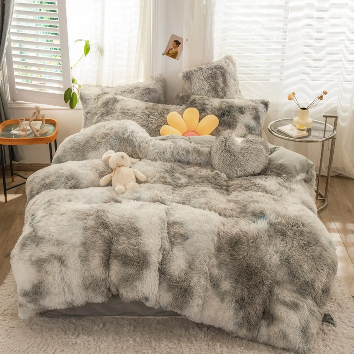 Grey Asteria Botanical Quilt / Doona / Duvet Cover set