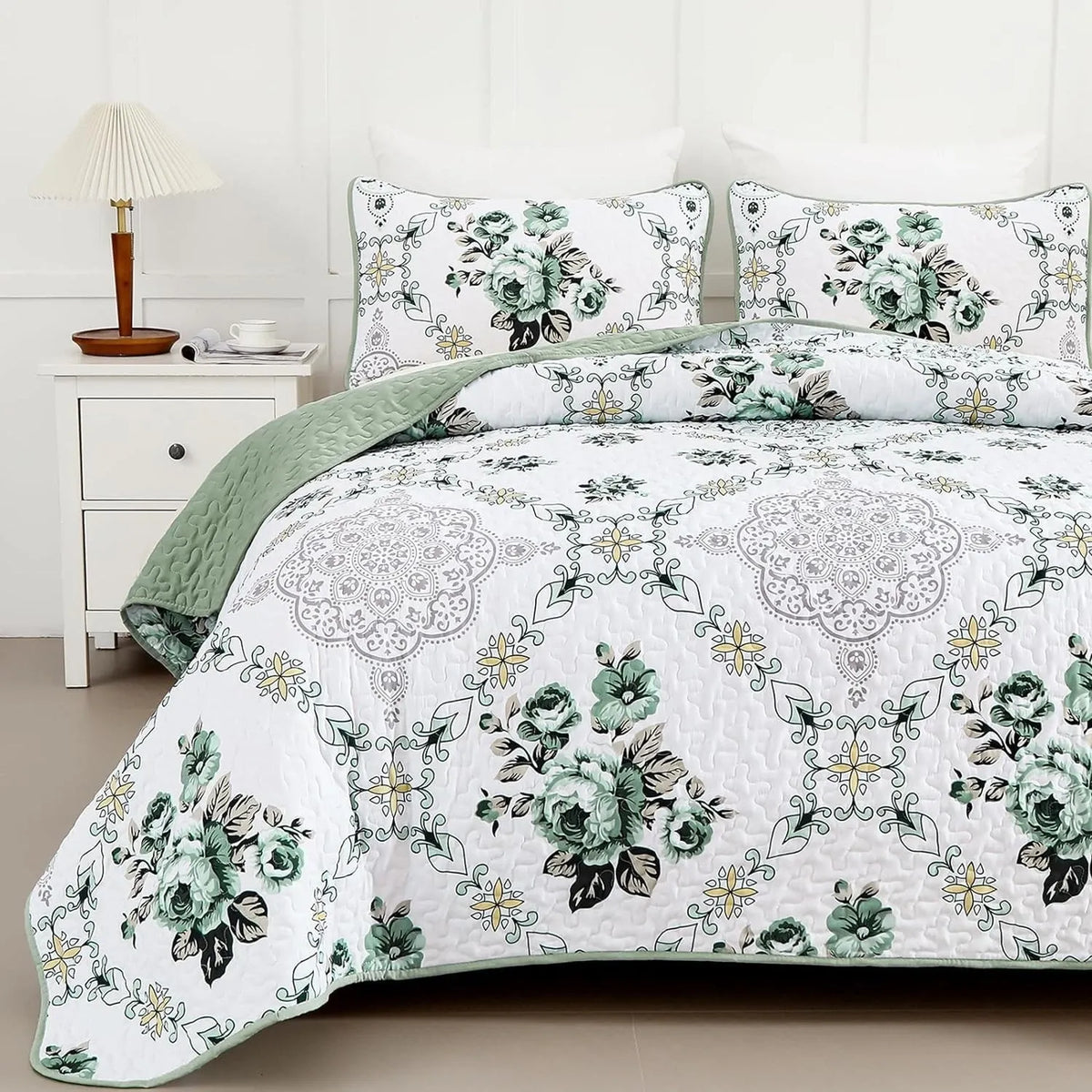 Sage Fiore Medallion Bloom Quilt / Doona / Duvet Cover set
