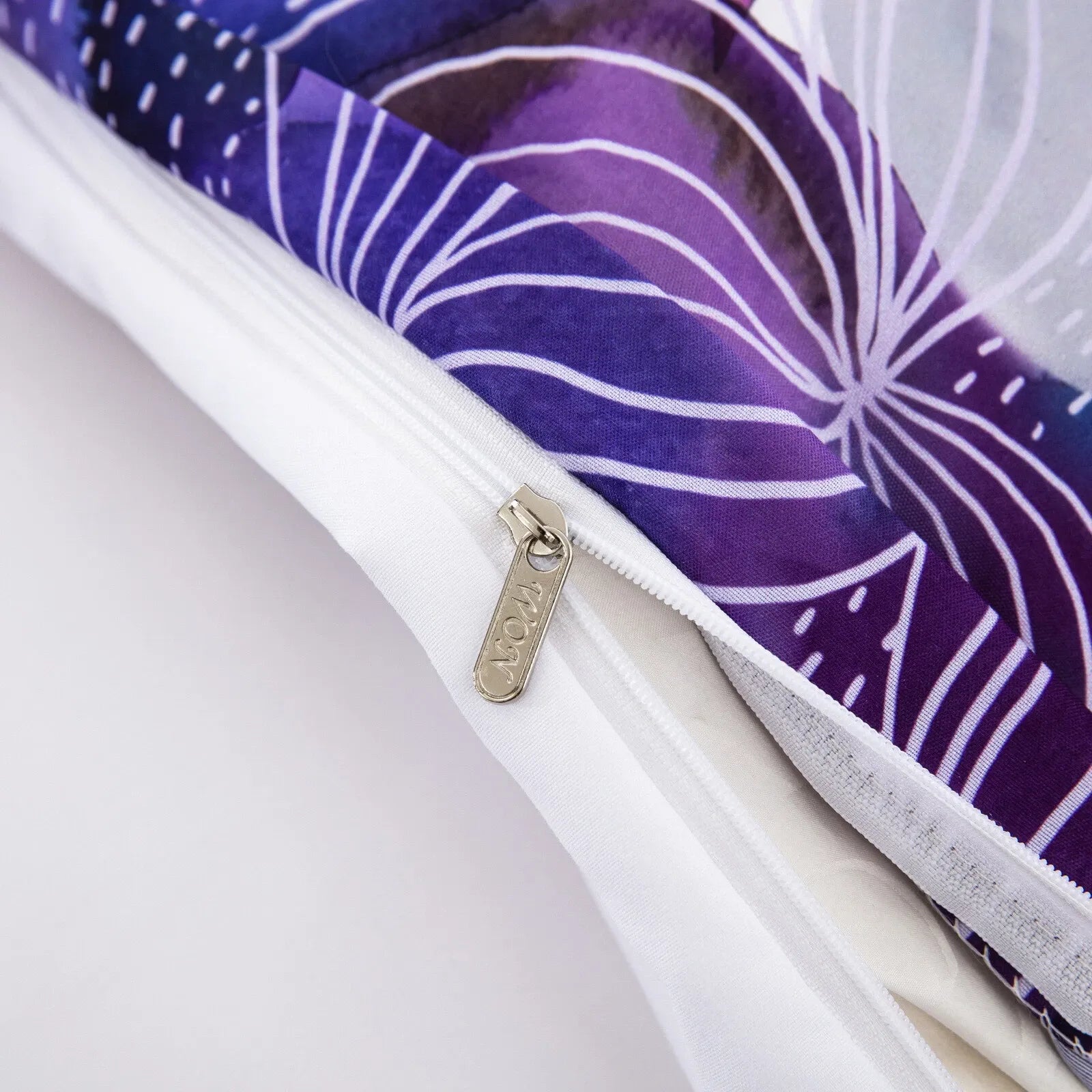 Violet Fiore Leaf Mirage Quilt / Doona / Duvet Cover set