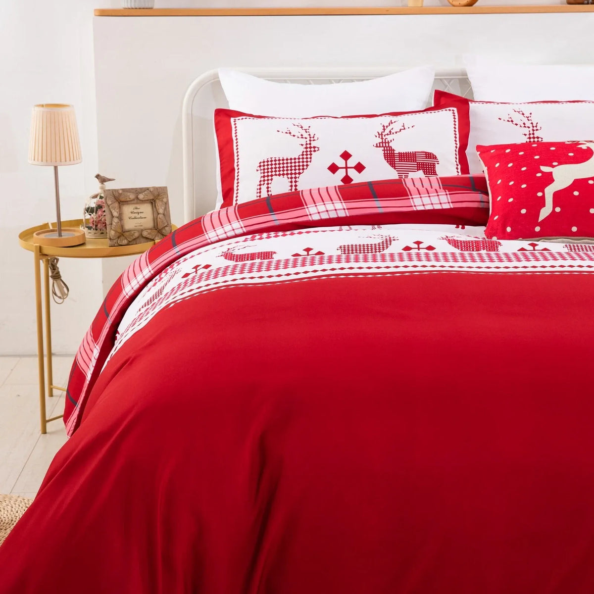 Christmas Maribel Paisley Quilt / Doona / Duvet Cover set