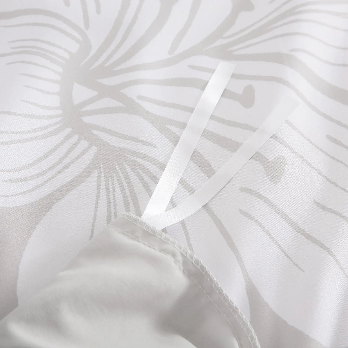 Luxe Lumiere Charm Quilt / Doona / Duvet Cover set
