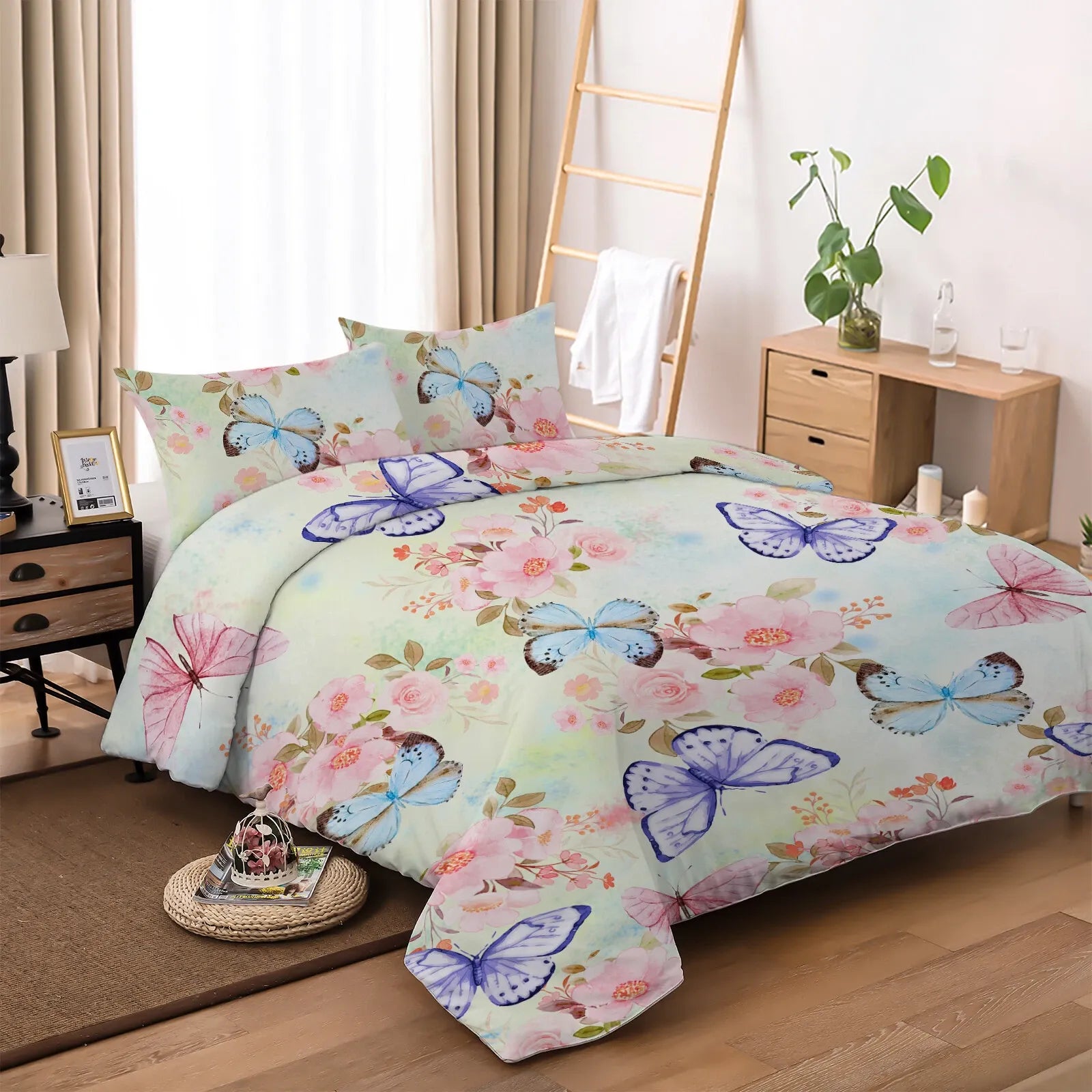 Butterfly Verona Paisley Quilt / Doona / Duvet Cover set