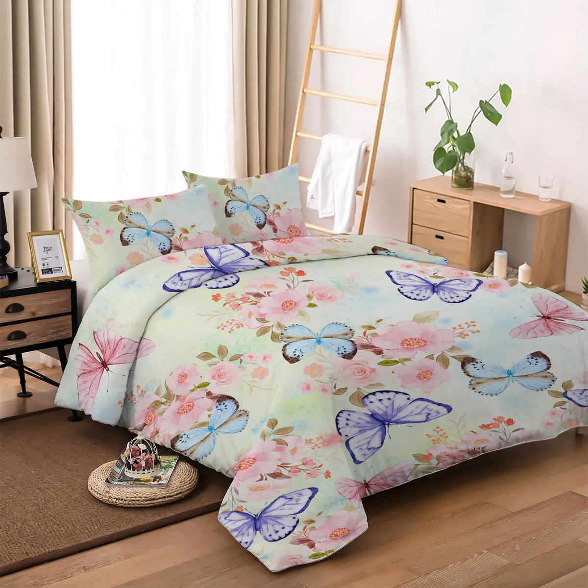 Butterfly Verona Paisley Quilt / Doona / Duvet Cover set