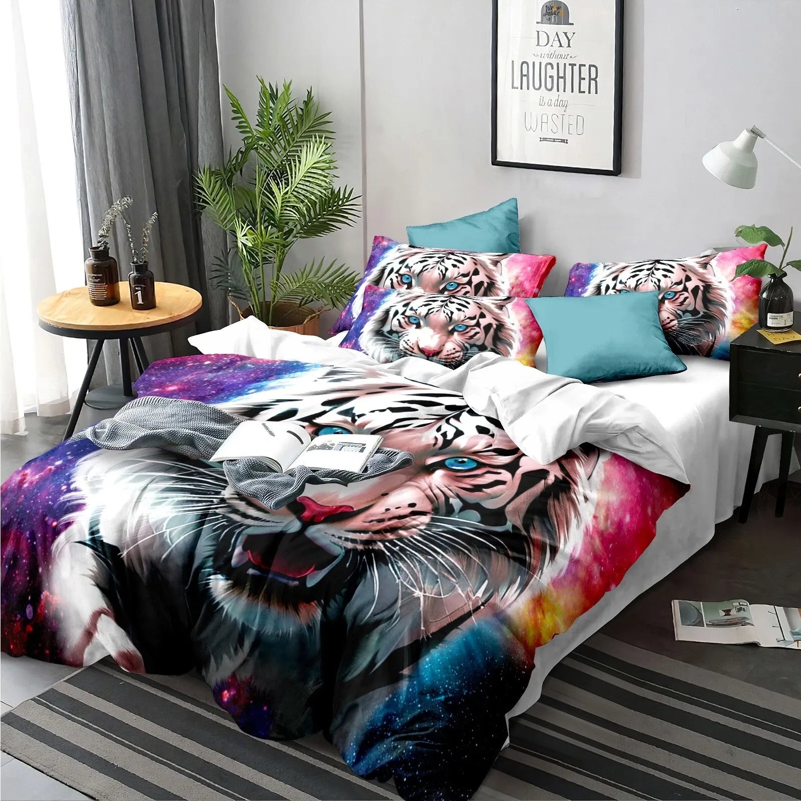 Tiger Portofino Leaf Quilt / Doona / Duvet Cover set