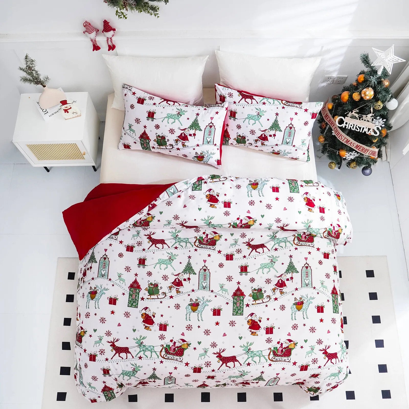 Christmas Siena Paisley Quilt / Doona / Duvet Cover set