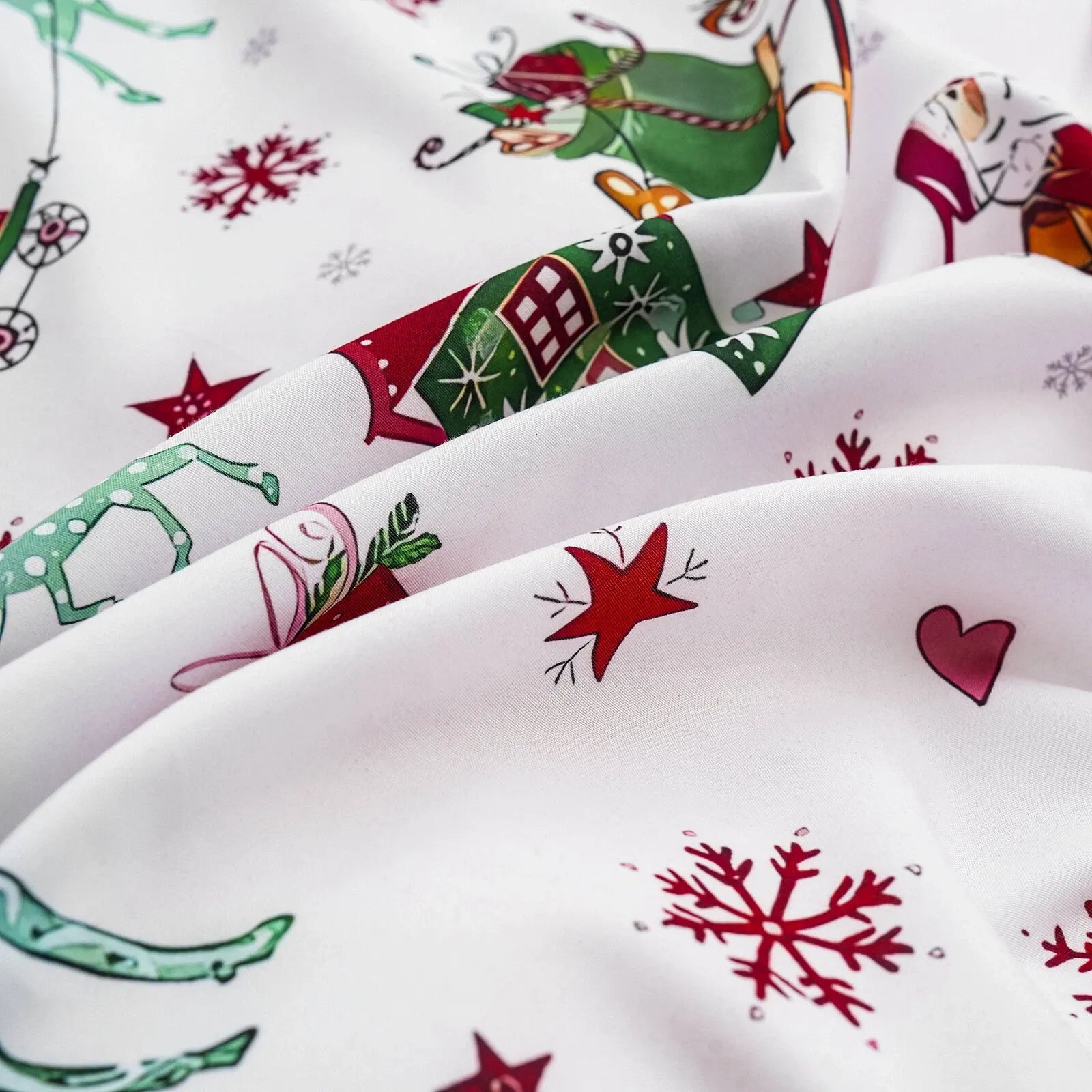 Christmas Siena Paisley Quilt / Doona / Duvet Cover set
