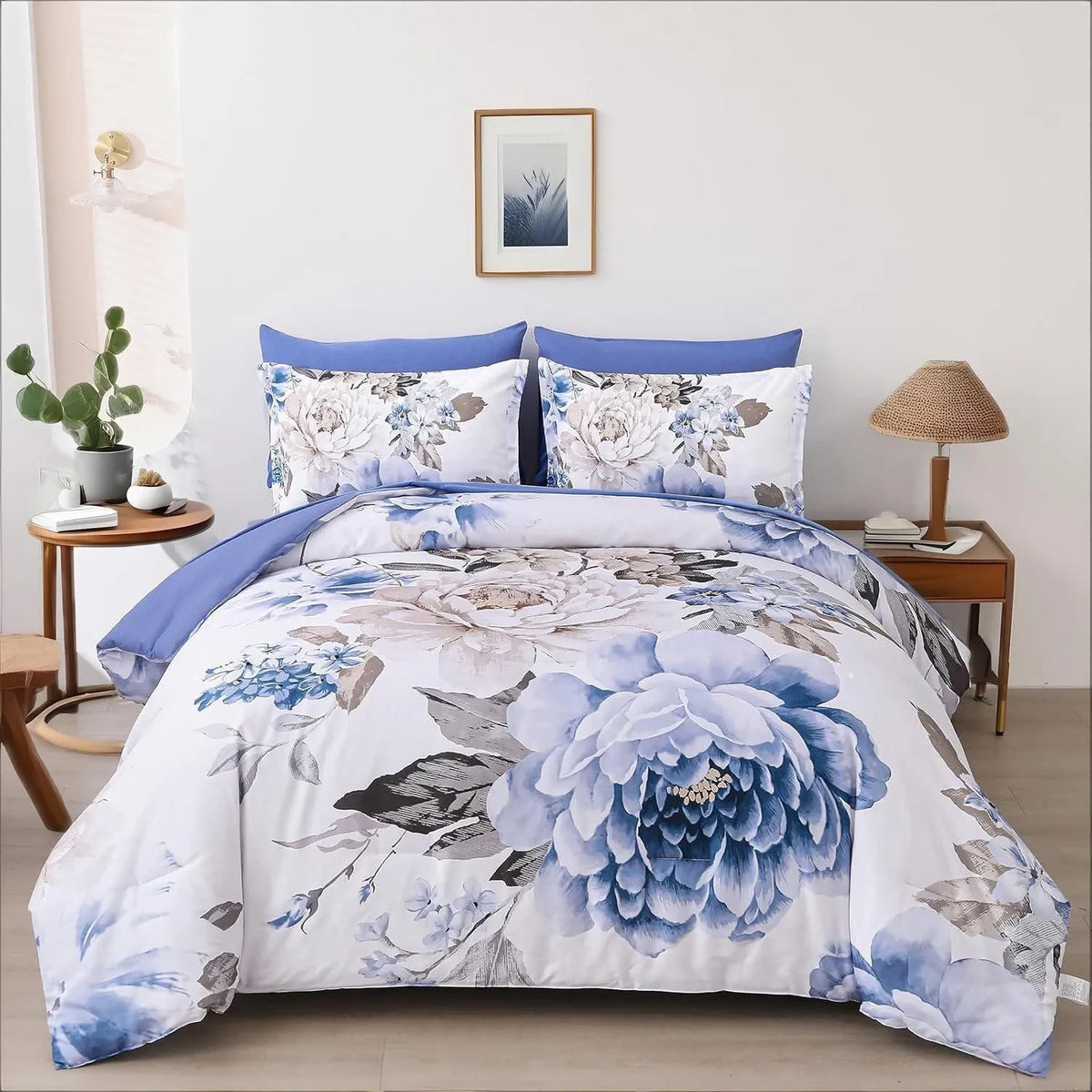 Blue Bloom Seraphine Ivy Quilt / Doona / Duvet Cover set