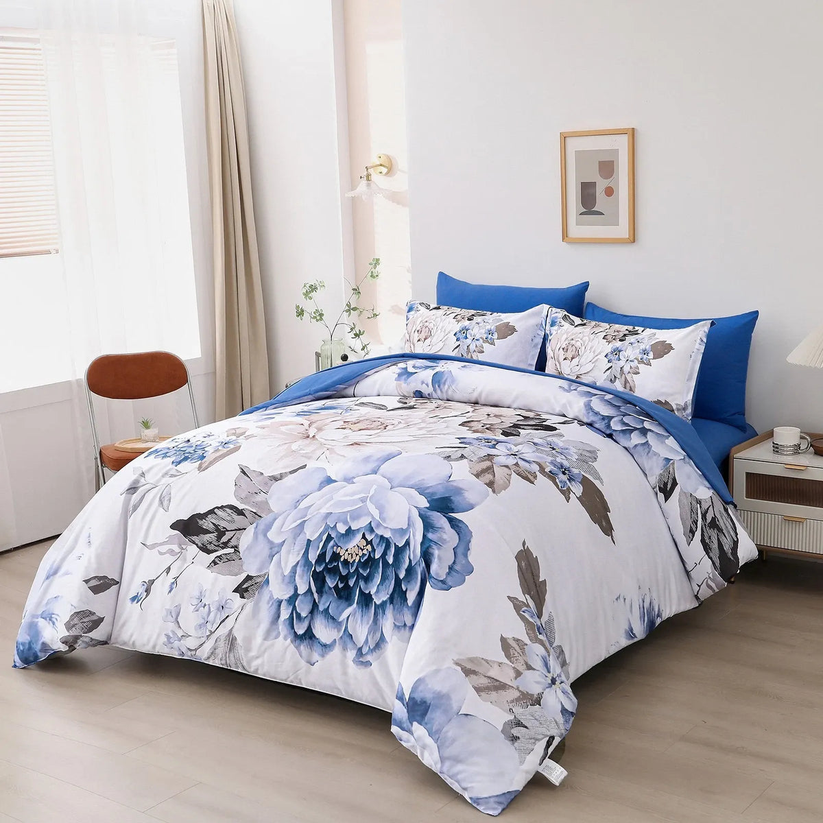 Blue Bloom Seraphine Ivy Quilt / Doona / Duvet Cover set