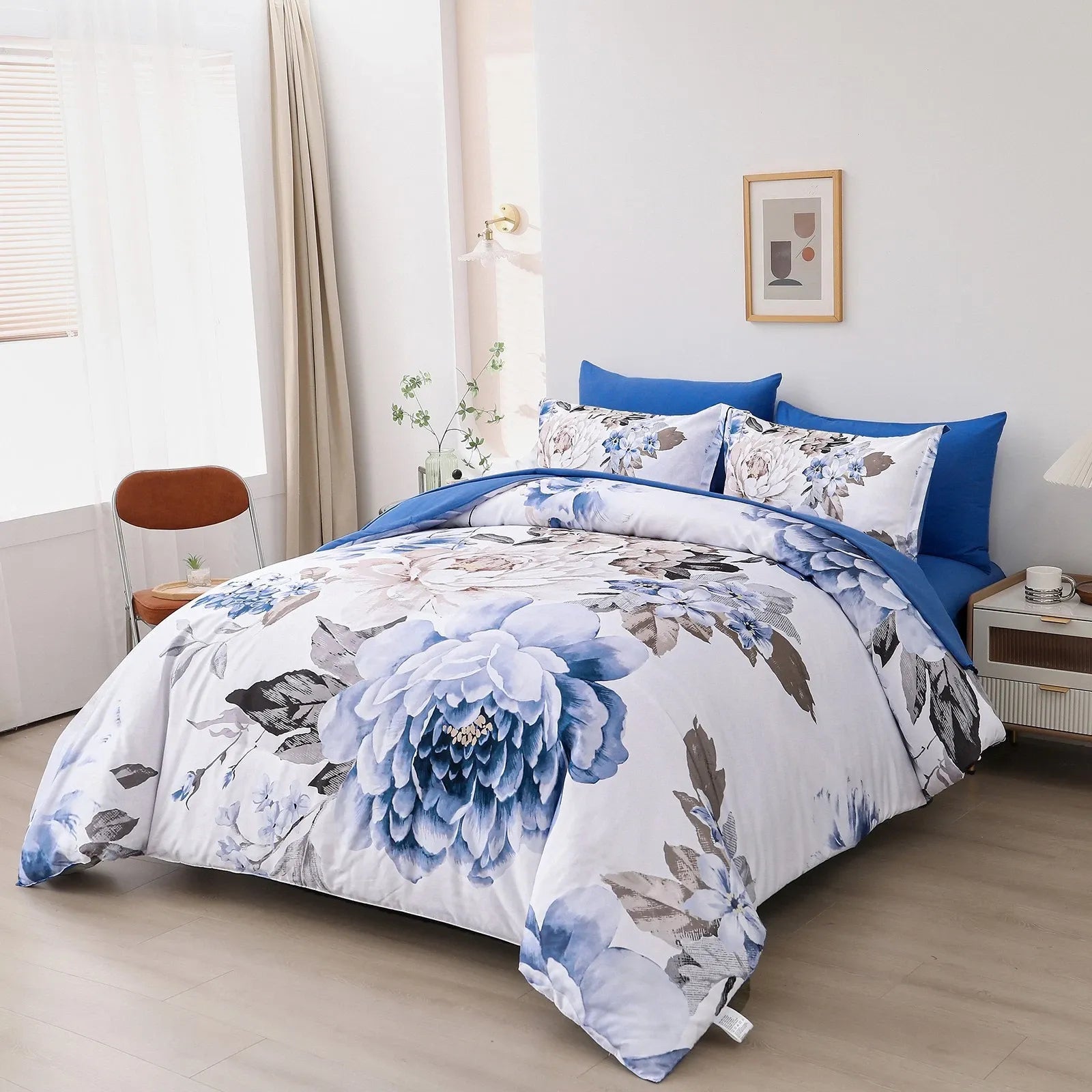 Blue Bloom Seraphine Ivy Quilt / Doona / Duvet Cover set
