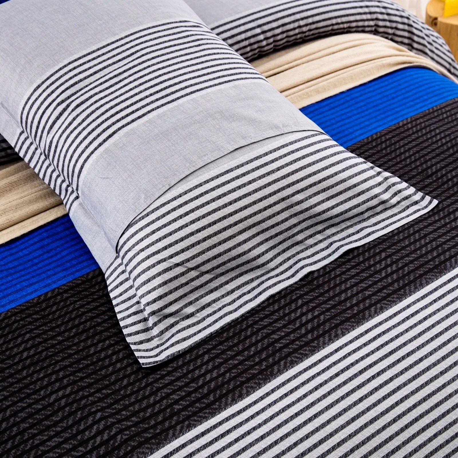 Gray Blue Chantilly Charm Quilt / Doona / Duvet Cover set