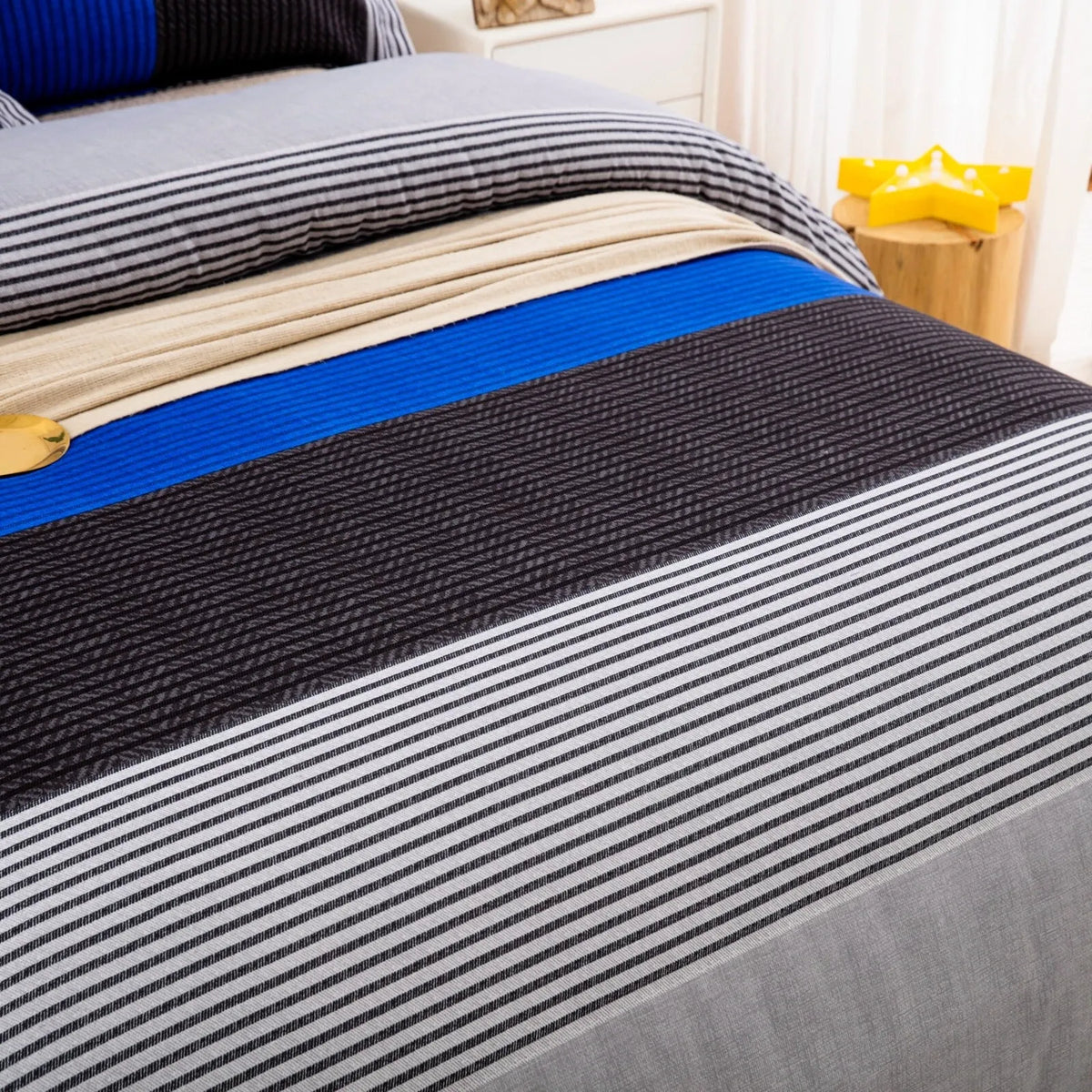 Gray Blue Chantilly Charm Quilt / Doona / Duvet Cover set