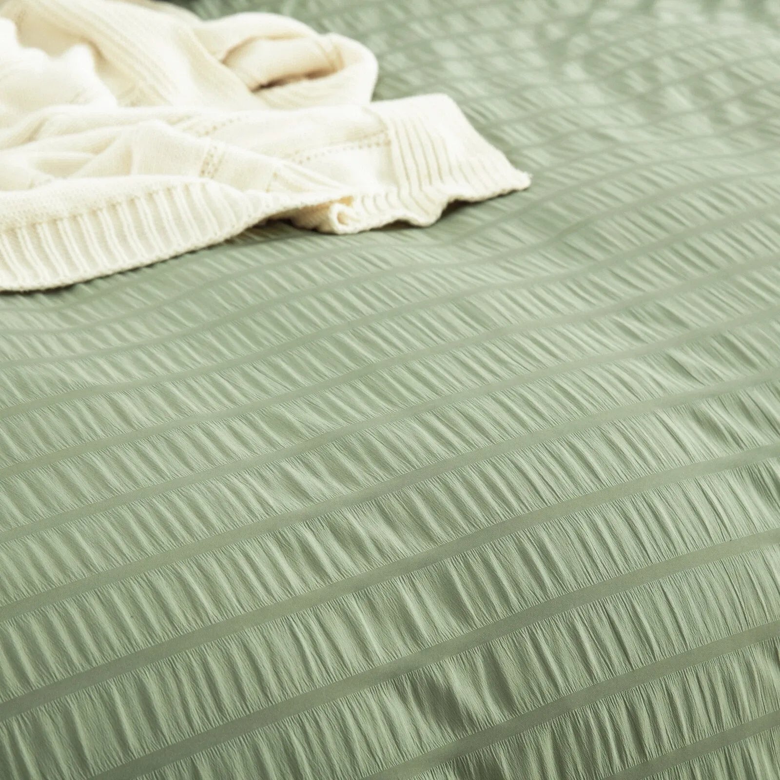 Vine Avignon Atelier Quilt / Doona / Duvet Cover set