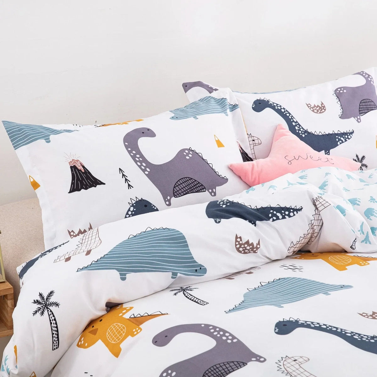 Dinosaur Noelle Leaf Quilt / Doona / Duvet Cover set