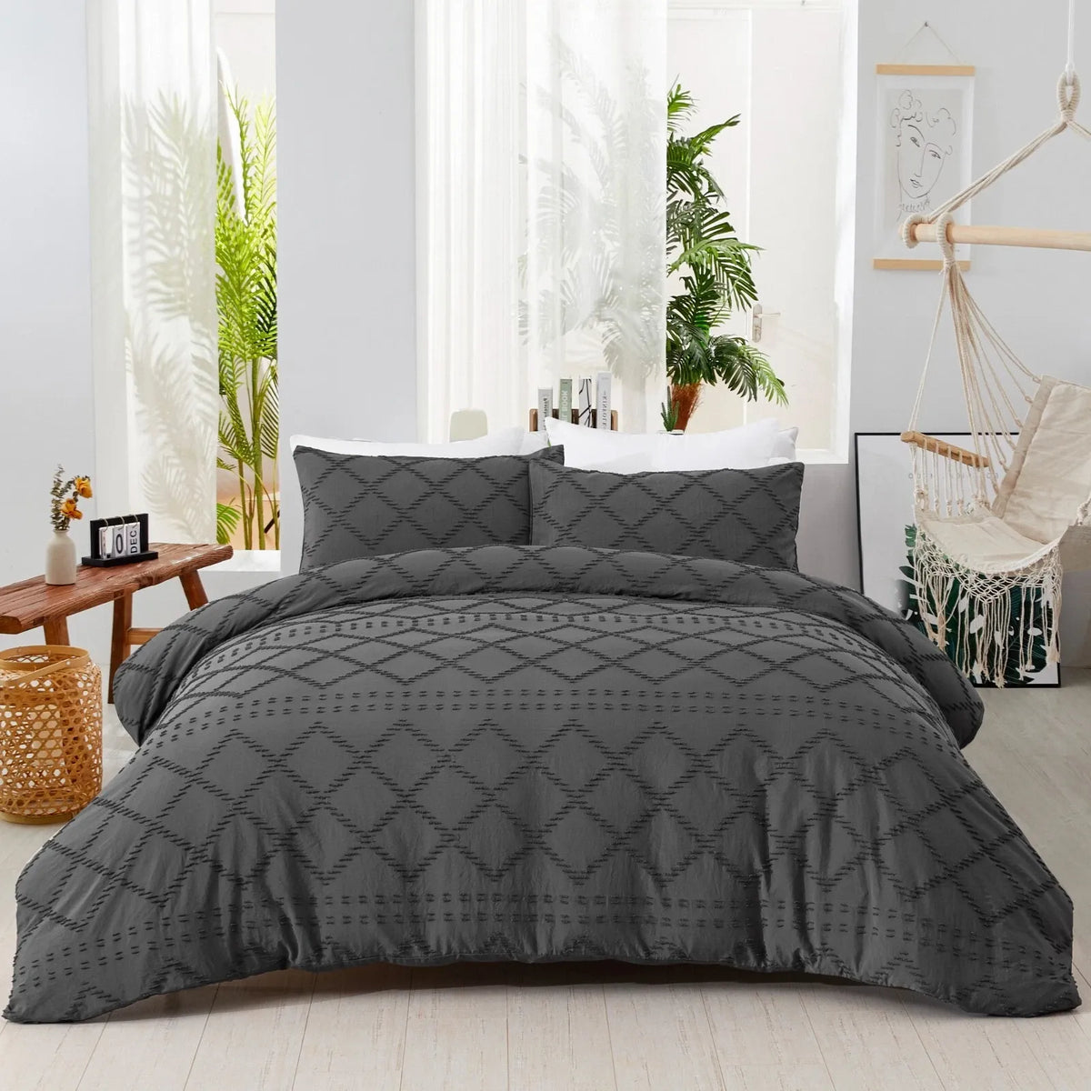 Grey Delphine Dahlia Quilt / Doona / Duvet Cover set