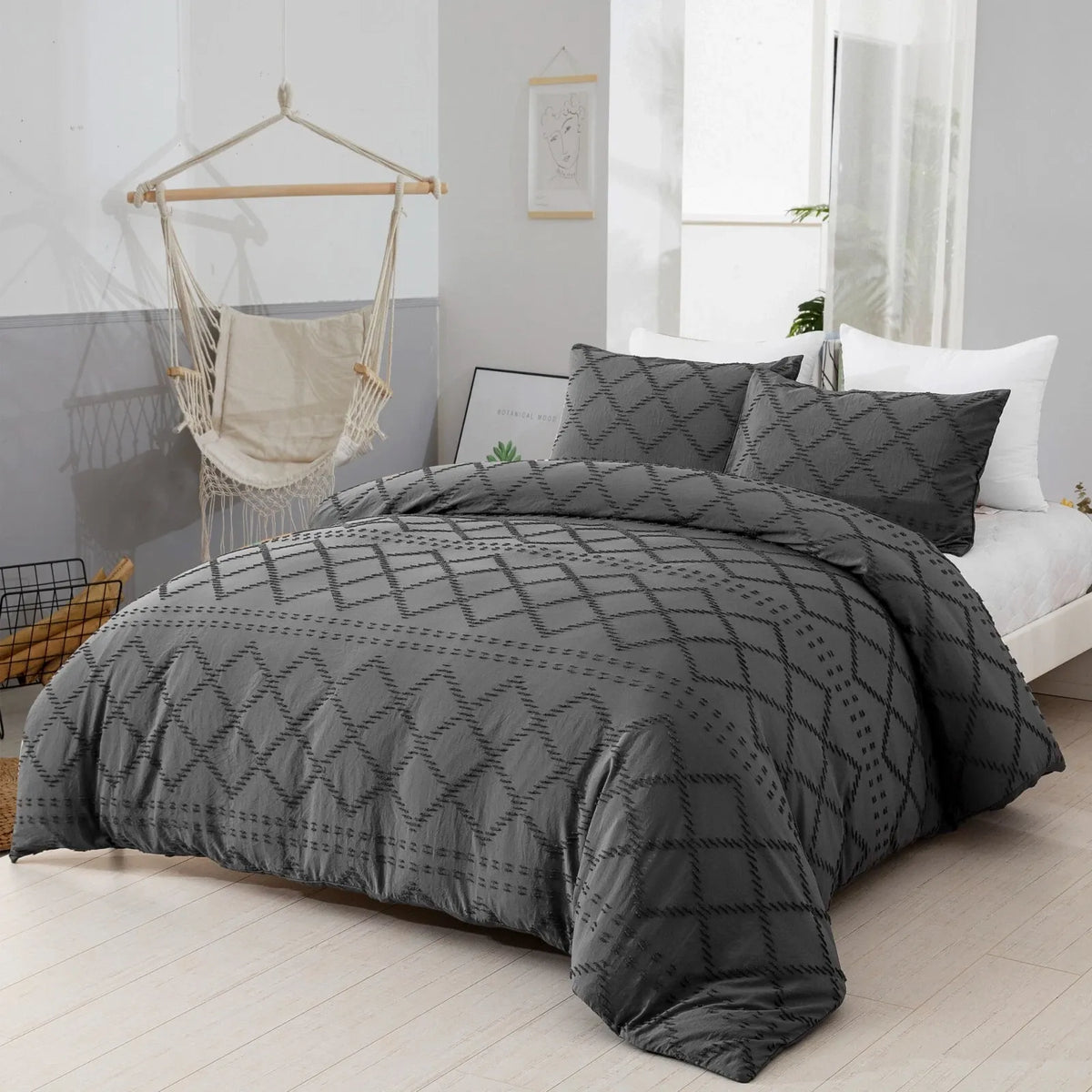 Grey Delphine Dahlia Quilt / Doona / Duvet Cover set