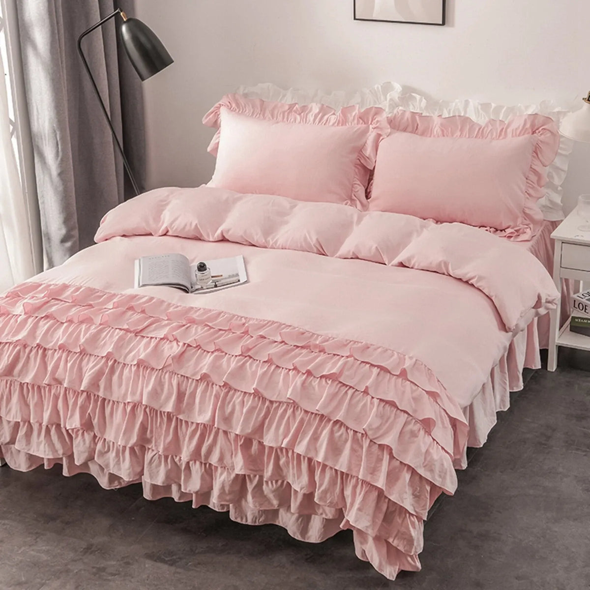 Multi Ruffled Bellagio Willow Quilt / Doona / Duvet Cover set