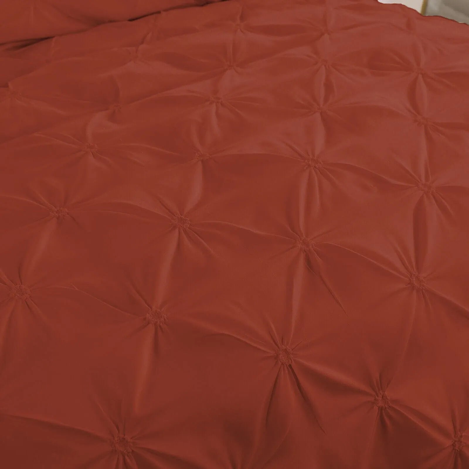 Caramel Siena Dahlia Quilt / Doona / Duvet Cover set