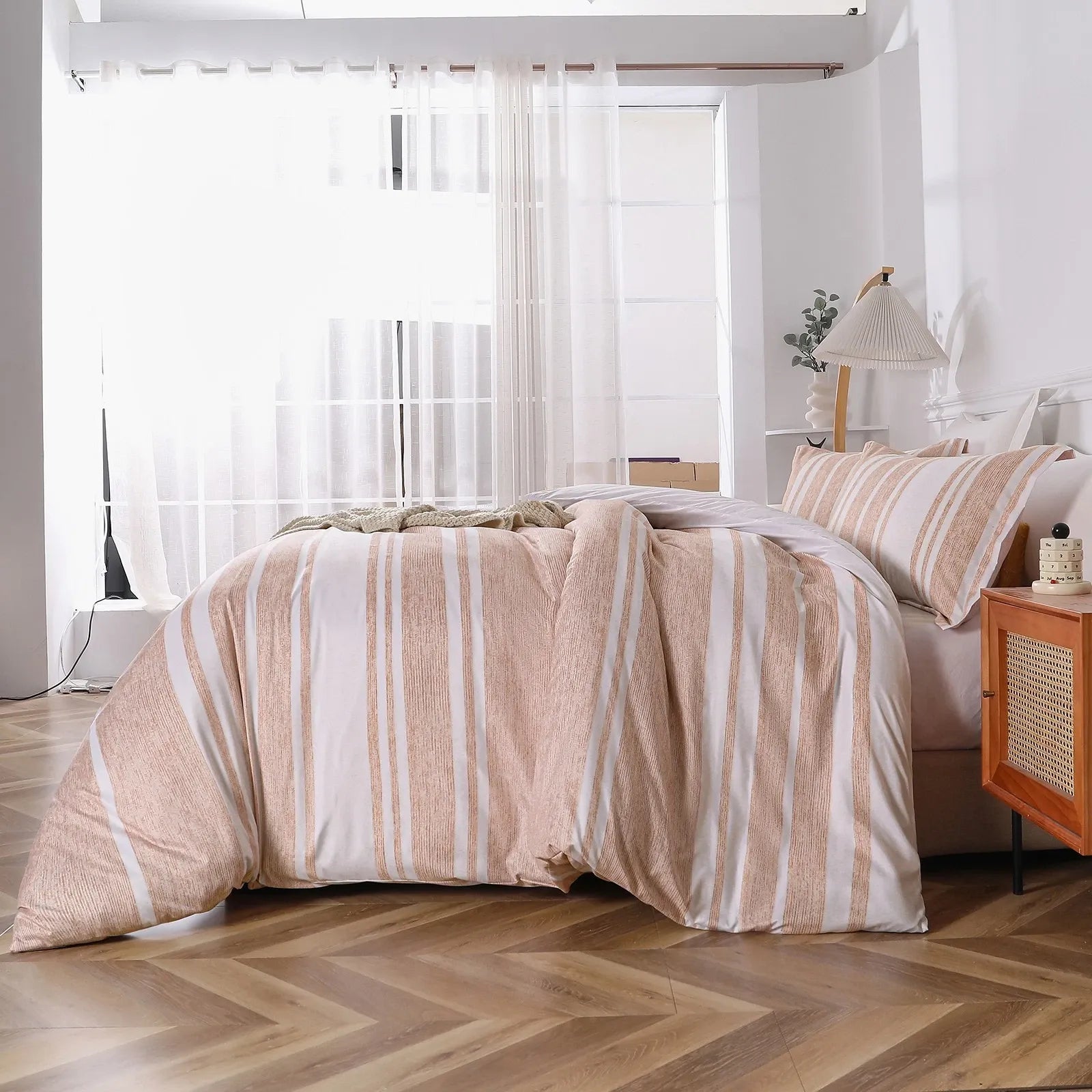Magnolia Arabelle Gallery Quilt / Doona / Duvet Cover set