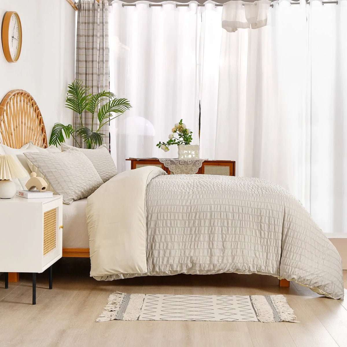 Stripe Lombardy Serenity Quilt / Doona / Duvet Cover set
