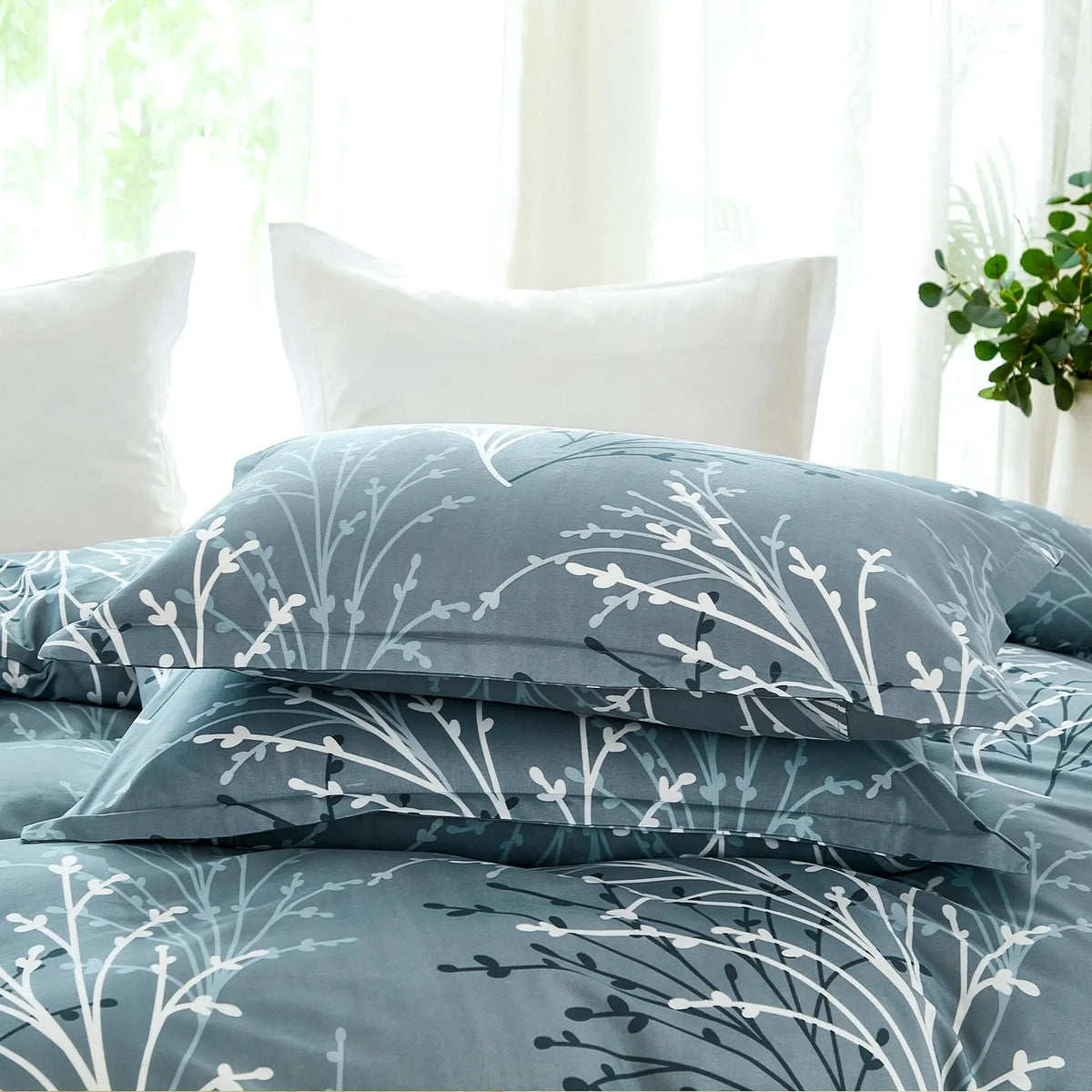 Bloom Sylvie Charm Quilt / Doona / Duvet Cover set