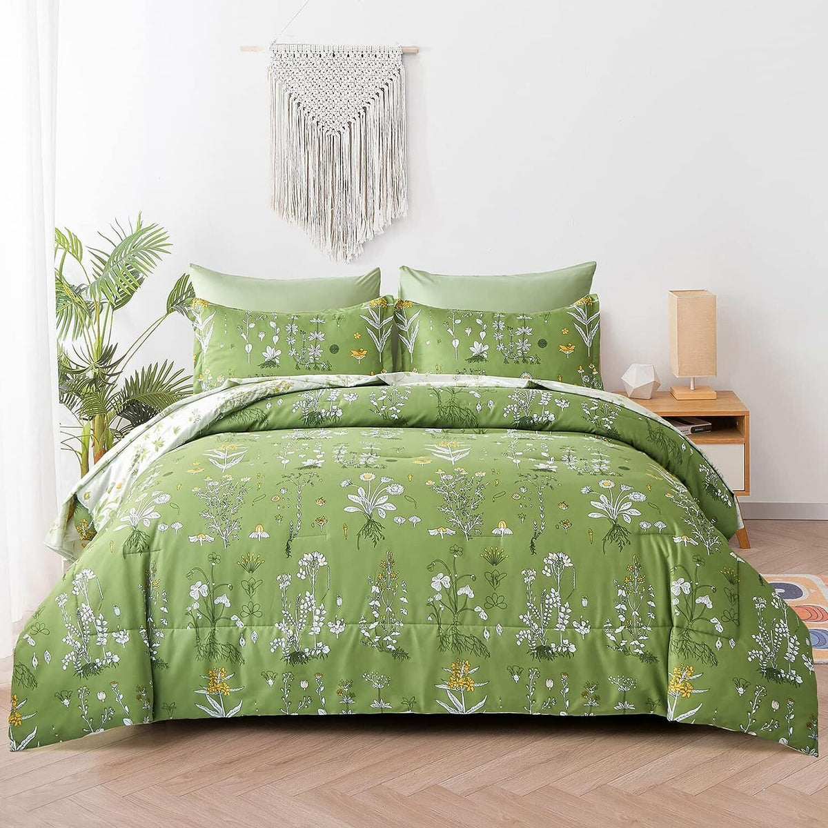 Vintage Delicate green bloom 3 Pc Comforter & Pillow Cover Set