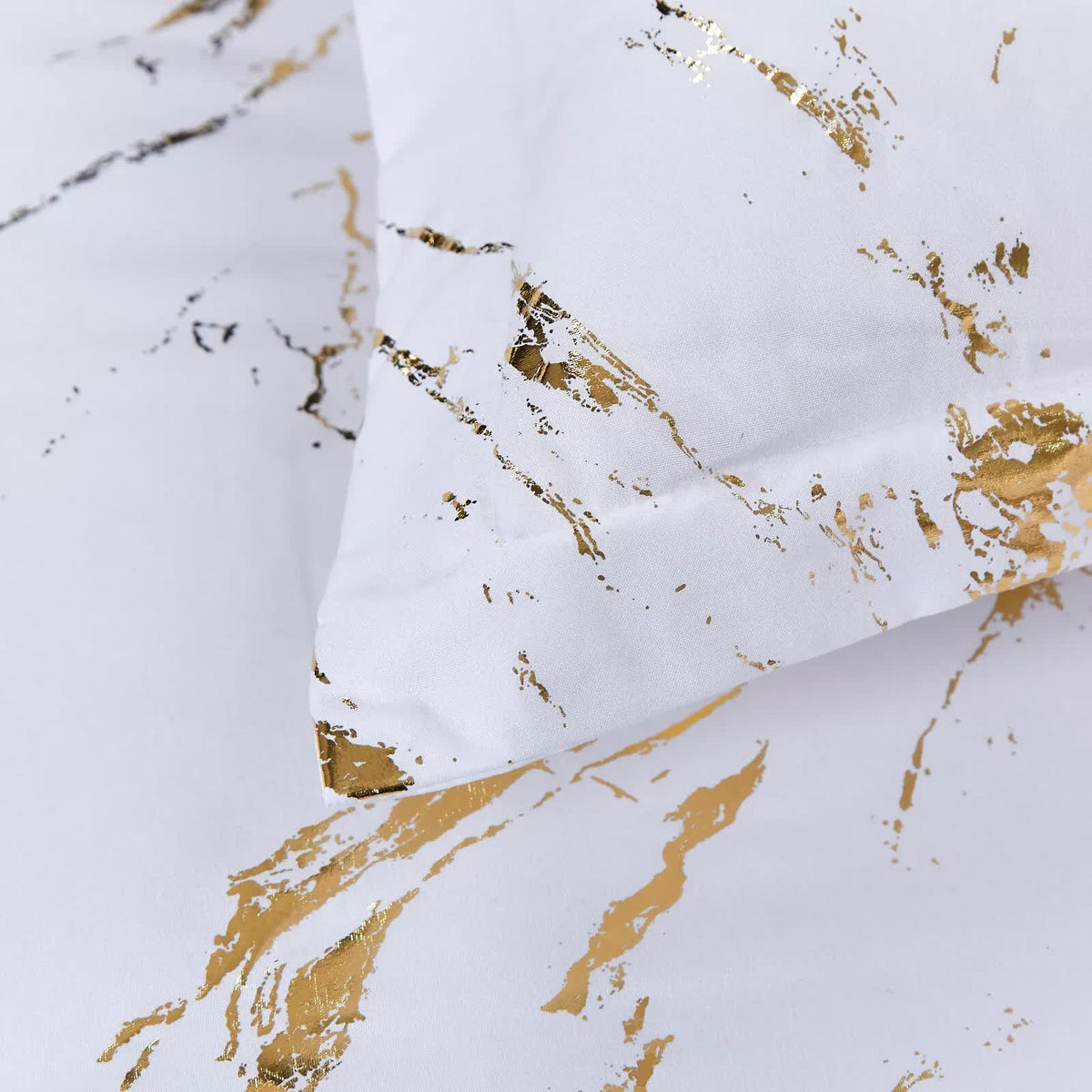 Cloud Rest Bedding Collection – Minimal 3‑Piece Comforter