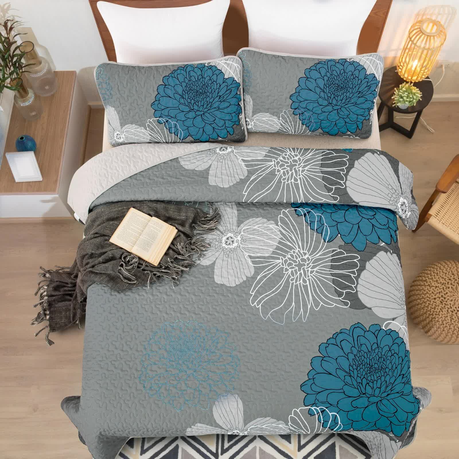 Grey Azure Bloom Quilted Coverlet Bedspread Set with Pillow Covers