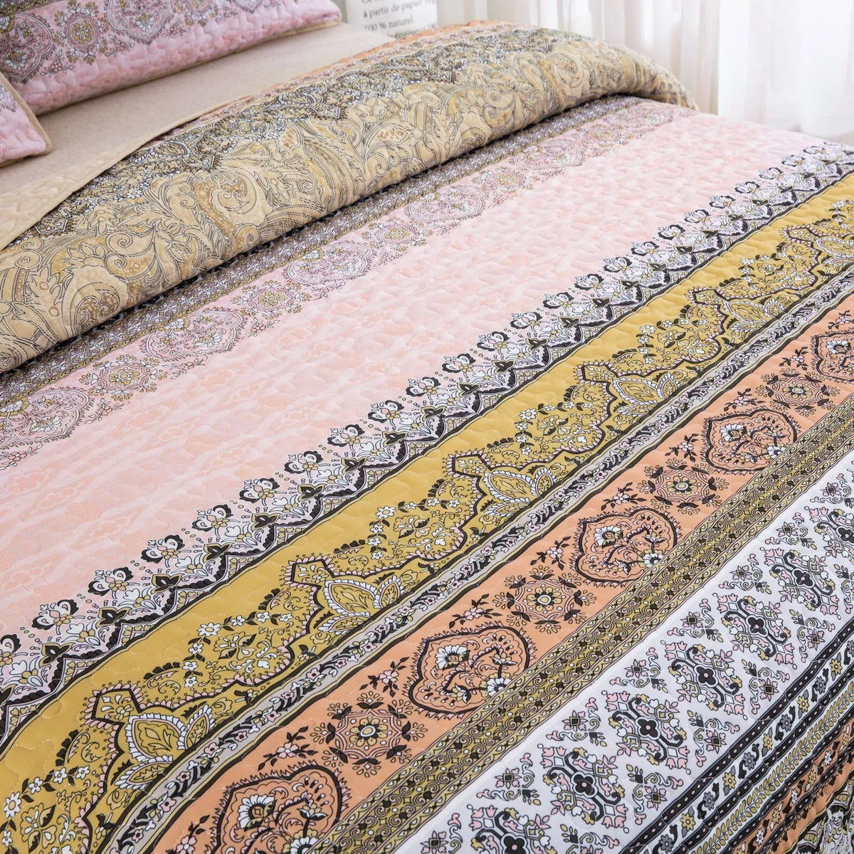 Crafted Quilted Bedspread and Pillowcases Set: A Testament to Skilled Craftsmanship