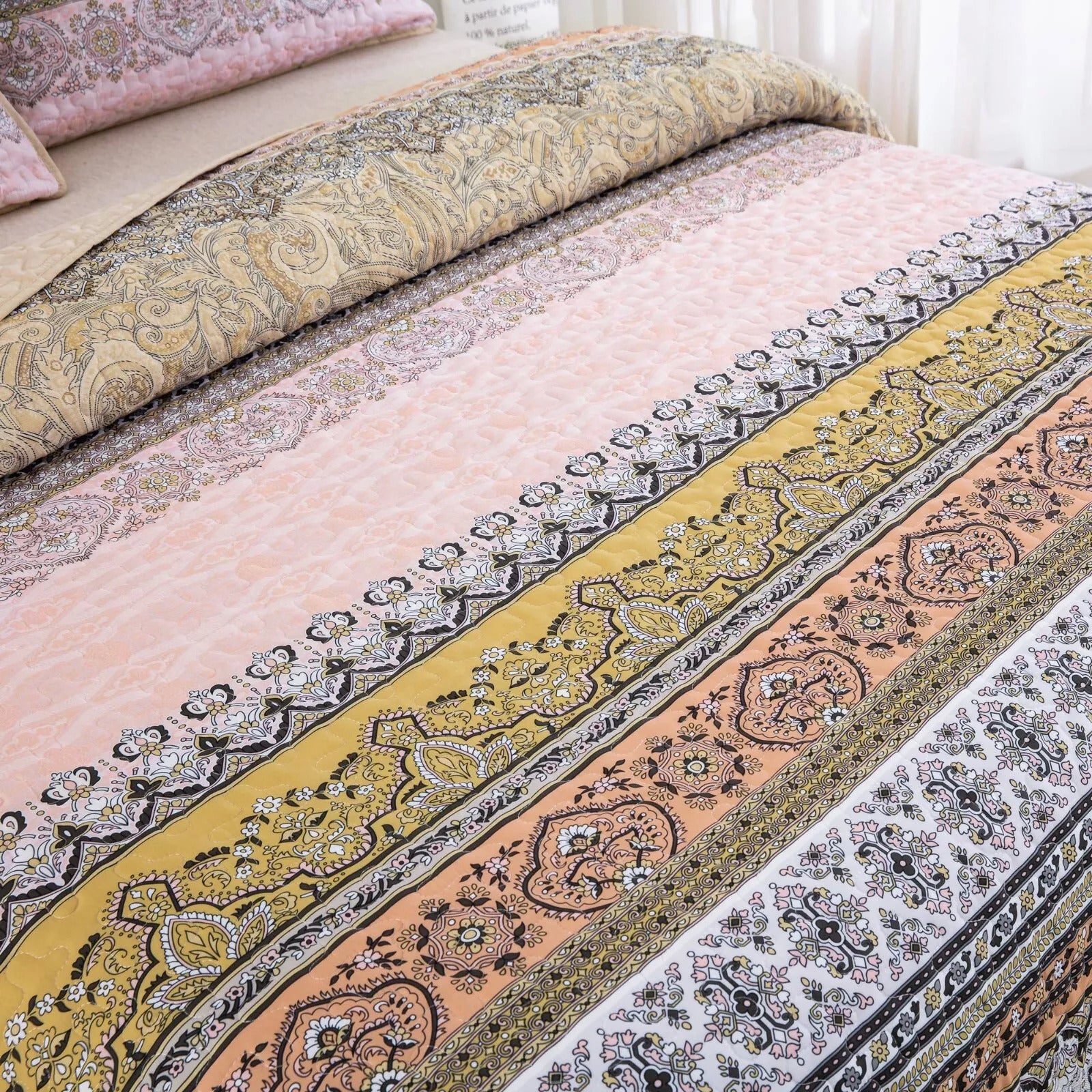 Crafted Quilted Bedspread and Pillowcases Set: A Testament to Skilled Craftsmanship