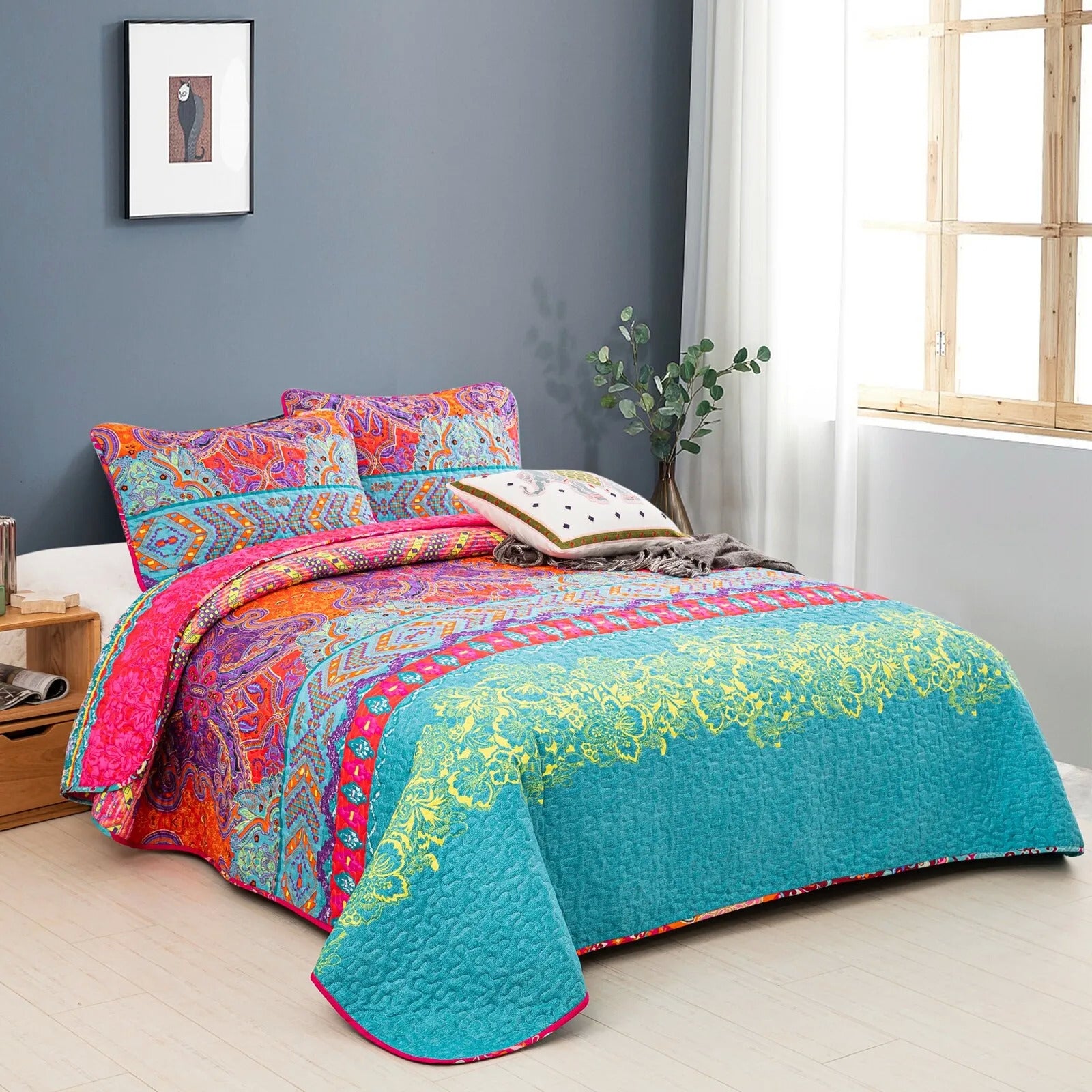 Colorful Quilted bedspread and pillowcovers set: Add a Splash of Color