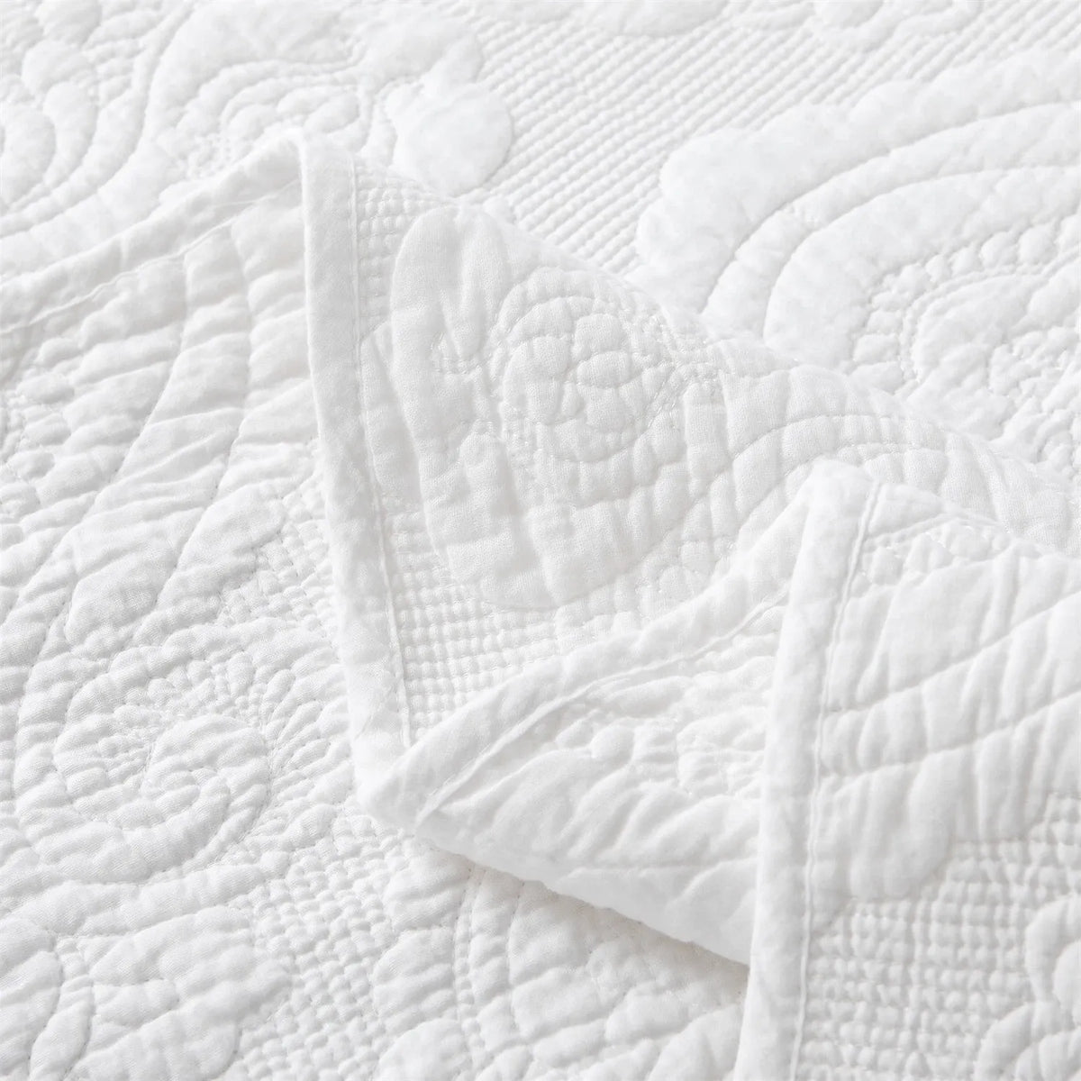 100% Cotton Embossed White Opal Coverlet Bedspread Set