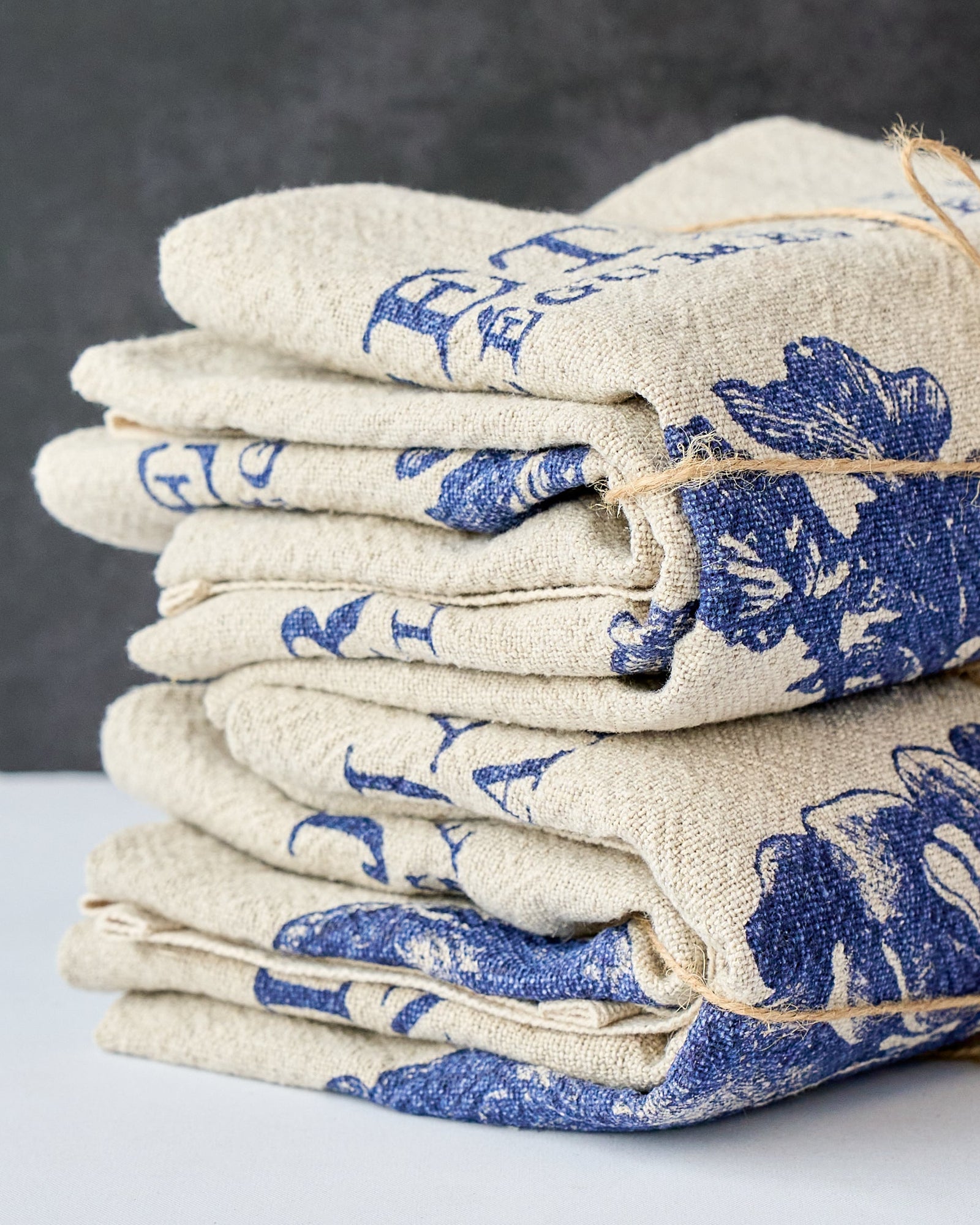 casa-verde-tea-towel-vintage-linen-cott-petit-jardin