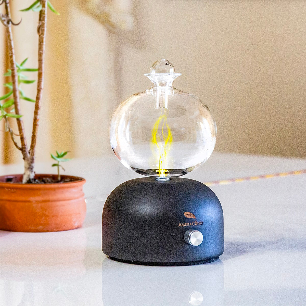 Oscar High Eco-Friendly Nebuliser Black | Waterless Aroma Diffuser | No Plastics Pure Essential Oil Diffusing